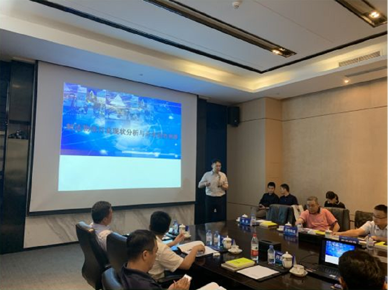 华为云物流行业解决方案总监刘宇超先生作主题演讲.png 华为云物流行业解决方案总监刘宇超先生作主题演讲.png